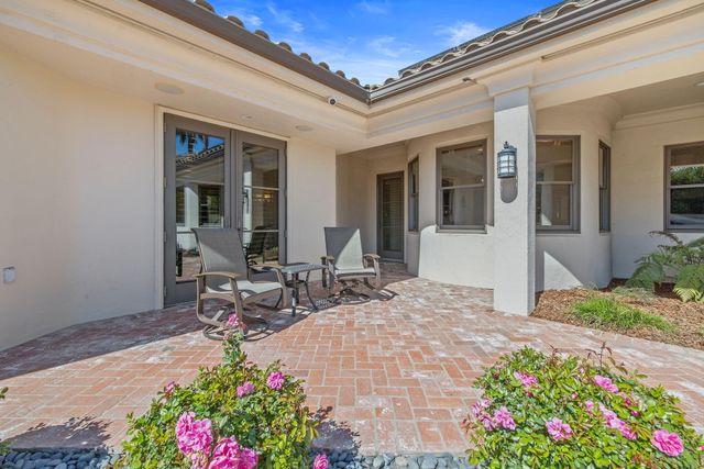 1611 N Pienza Street, Visalia, CA 93291