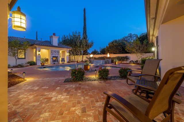 1611 N Pienza Street, Visalia, CA 93291