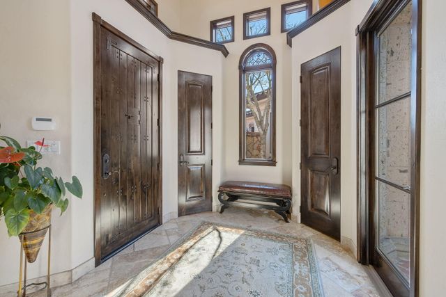 1611 N Pienza Street, Visalia, CA 93291