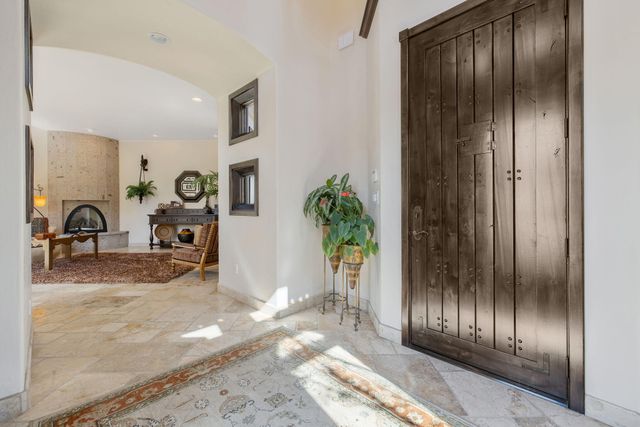 1611 N Pienza Street, Visalia, CA 93291