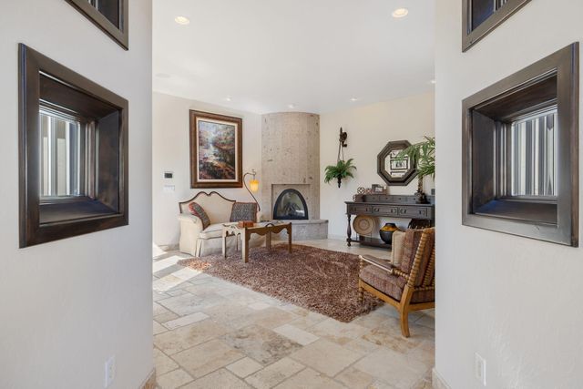 1611 N Pienza Street, Visalia, CA 93291