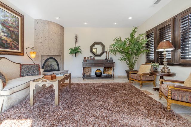 1611 N Pienza Street, Visalia, CA 93291