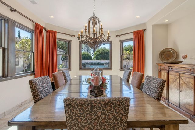 1611 N Pienza Street, Visalia, CA 93291