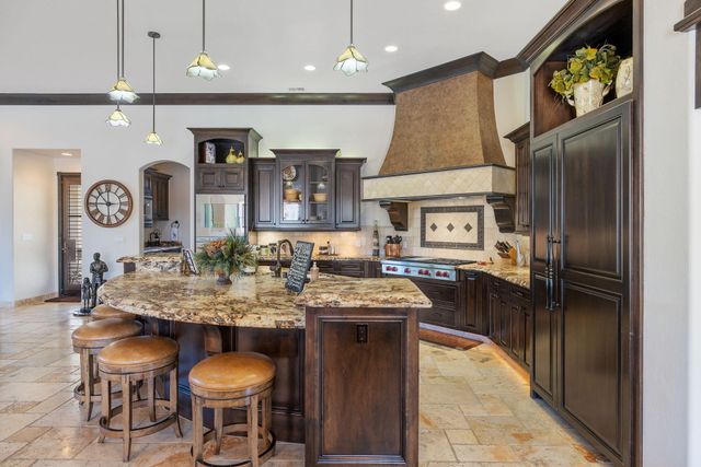 1611 N Pienza Street, Visalia, CA 93291