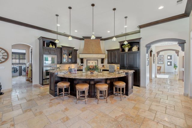 1611 N Pienza Street, Visalia, CA 93291