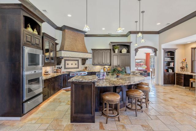 1611 N Pienza Street, Visalia, CA 93291