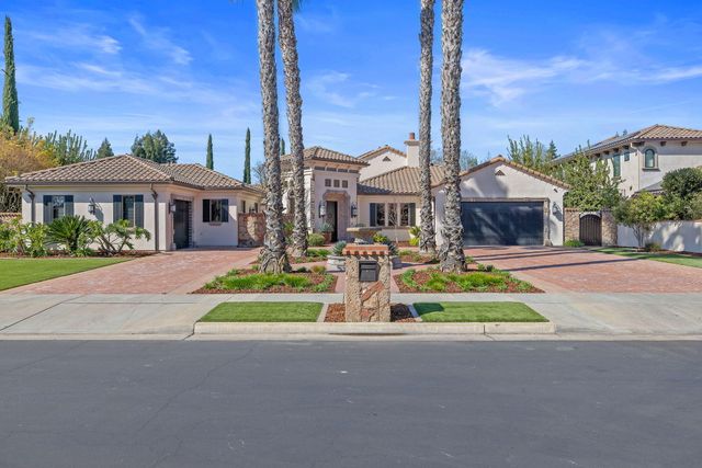 1611 N Pienza Street, Visalia, CA 93291