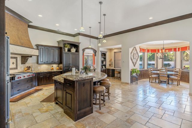 1611 N Pienza Street, Visalia, CA 93291