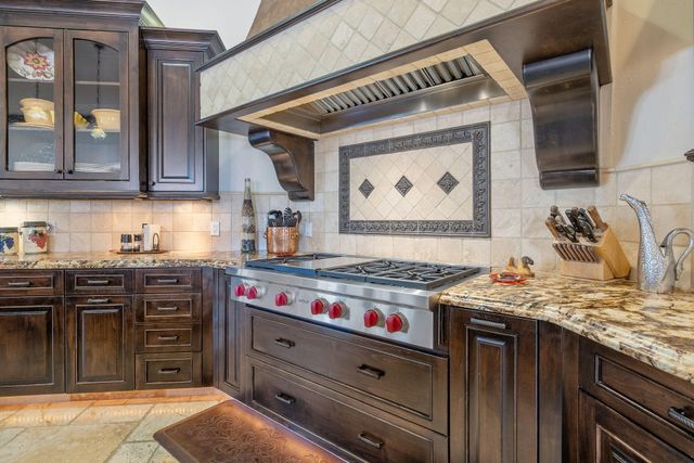 1611 N Pienza Street, Visalia, CA 93291