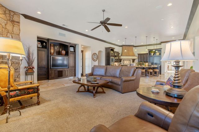 1611 N Pienza Street, Visalia, CA 93291