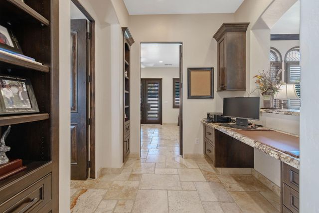 1611 N Pienza Street, Visalia, CA 93291