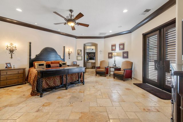 1611 N Pienza Street, Visalia, CA 93291