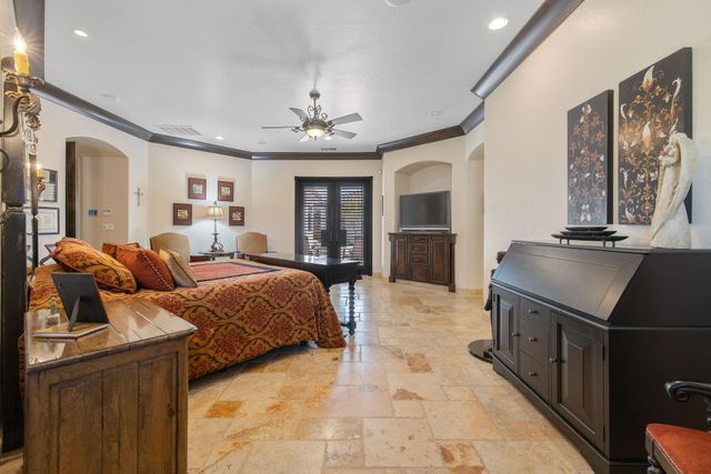 1611 N Pienza Street, Visalia, CA 93291