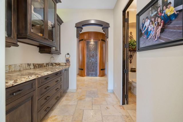 1611 N Pienza Street, Visalia, CA 93291