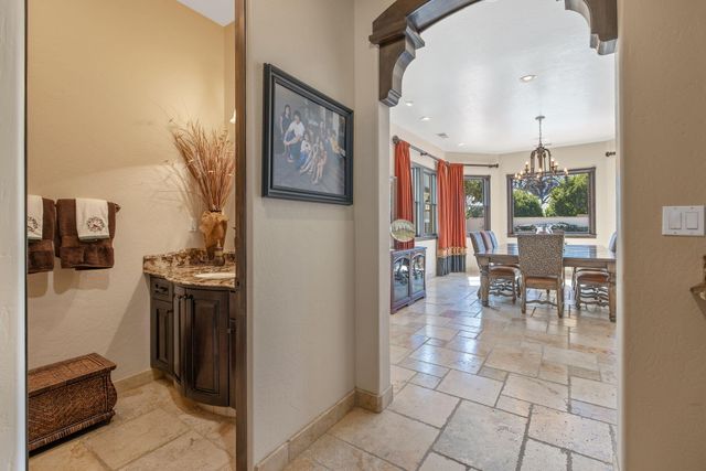 1611 N Pienza Street, Visalia, CA 93291