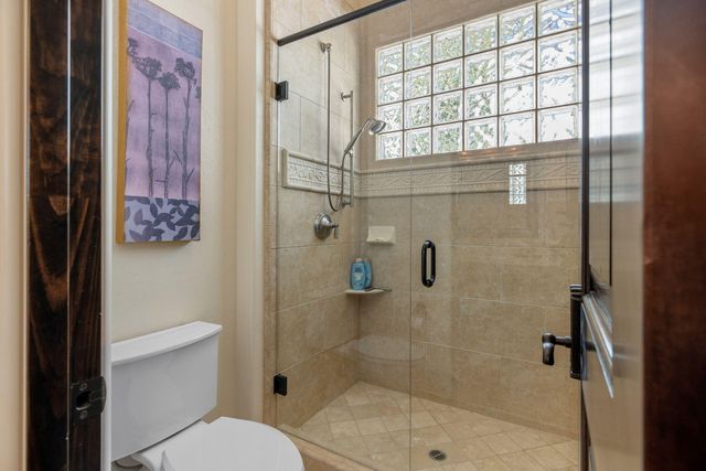 1611 N Pienza Street, Visalia, CA 93291