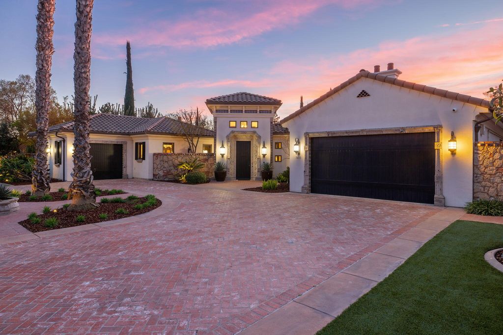 1611 N Pienza Street, Visalia, CA 93291