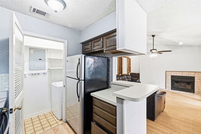 2014 Willoughby Lane 4624, Arlington, TX 76011