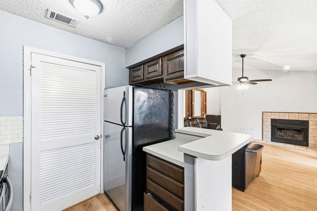 2014 Willoughby Lane 4624, Arlington, TX 76011