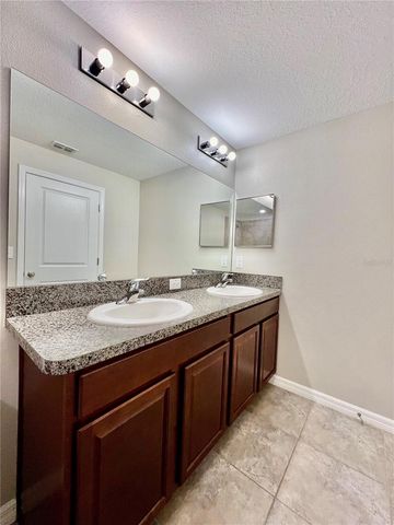 7639 GINGER LILY COURT, Tampa, FL 33619