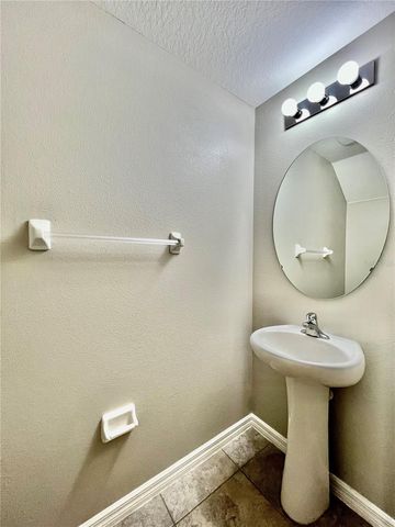 7639 GINGER LILY COURT, Tampa, FL 33619