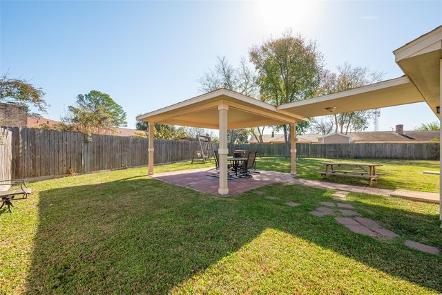 13703 Templar Lane, Sugar Land, TX 77498