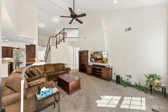 5 Ascot Court, South Brunswick, NJ 08824