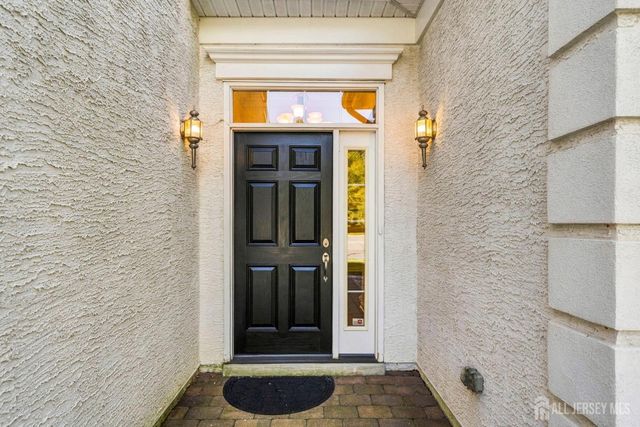 5 Ascot Court, South Brunswick, NJ 08824