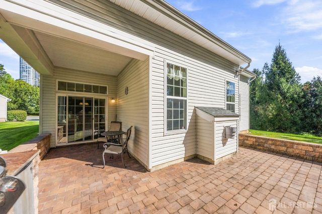 5 Ascot Court, South Brunswick, NJ 08824
