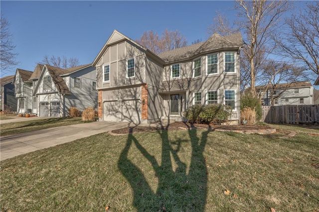 11608 W 117 Terrace, Overland Park, KS 66210