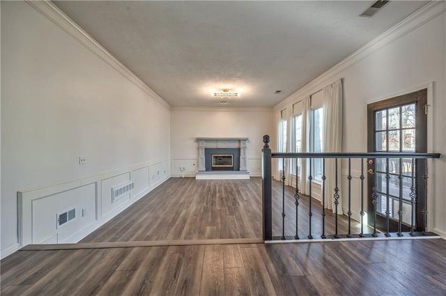 11608 W 117 Terrace, Overland Park, KS 66210