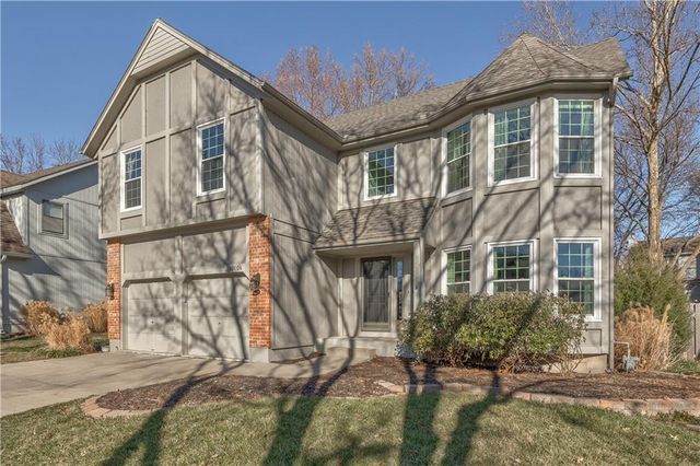 11608 W 117 Terrace, Overland Park, KS 66210
