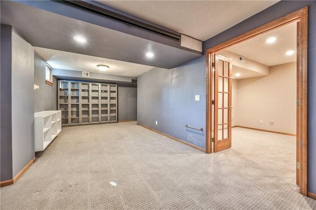 11608 W 117 Terrace, Overland Park, KS 66210