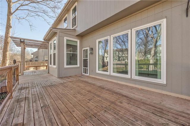 11608 W 117 Terrace, Overland Park, KS 66210