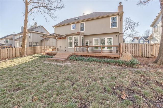 11608 W 117 Terrace, Overland Park, KS 66210