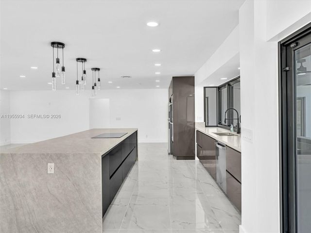 1516 N 47th Ave, Hollywood, FL 33021