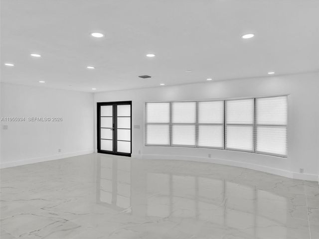 1516 N 47th Ave, Hollywood, FL 33021