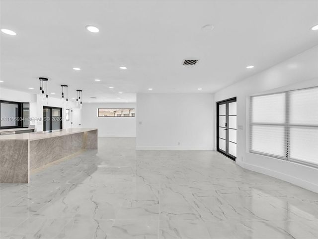 1516 N 47th Ave, Hollywood, FL 33021