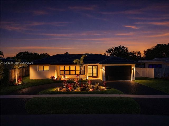 1516 N 47th Ave, Hollywood, FL 33021