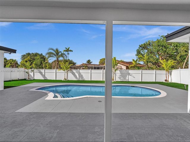 1516 N 47th Ave, Hollywood, FL 33021