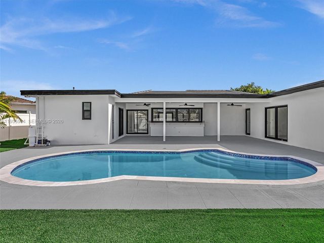 1516 N 47th Ave, Hollywood, FL 33021