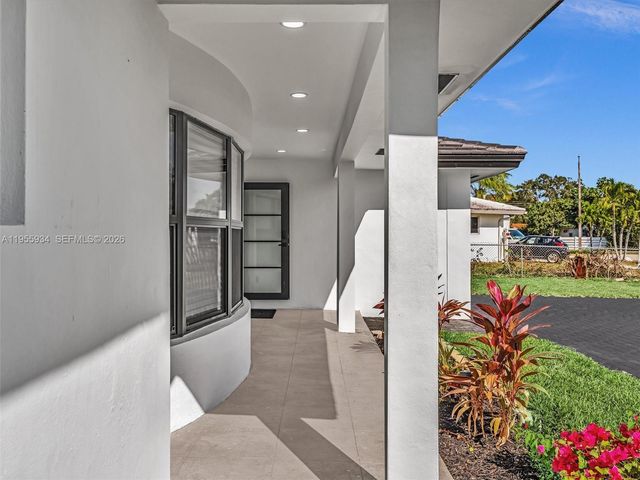 1516 N 47th Ave, Hollywood, FL 33021