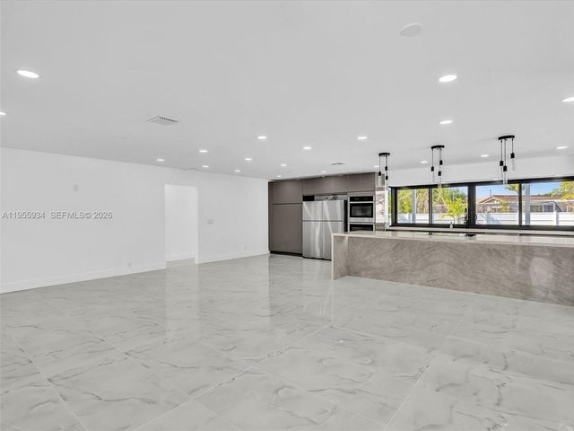 1516 N 47th Ave, Hollywood, FL 33021