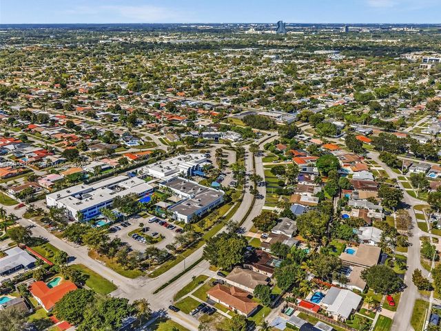 1516 N 47th Ave, Hollywood, FL 33021