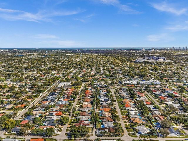 1516 N 47th Ave, Hollywood, FL 33021