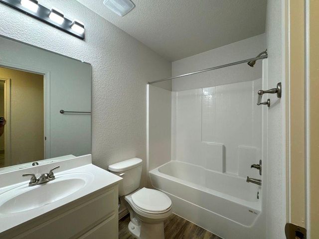 205 Dolphin DR B, Temple, TX 76501
