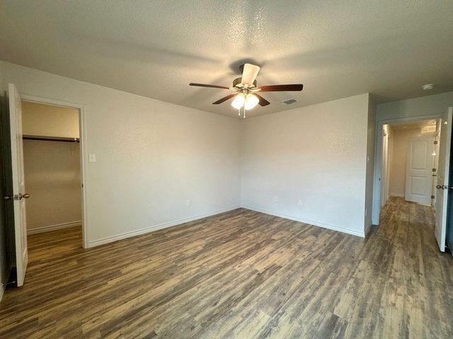 205 Dolphin DR B, Temple, TX 76501
