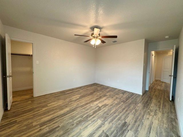 205 Dolphin DR B, Temple, TX 76501