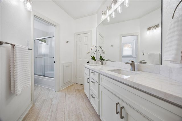 4131 Sunset Boulevard, West University Place, TX 77005