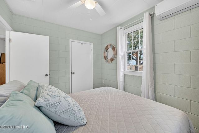 307 Fayetteville Avenue, Carolina Beach, NC 28428